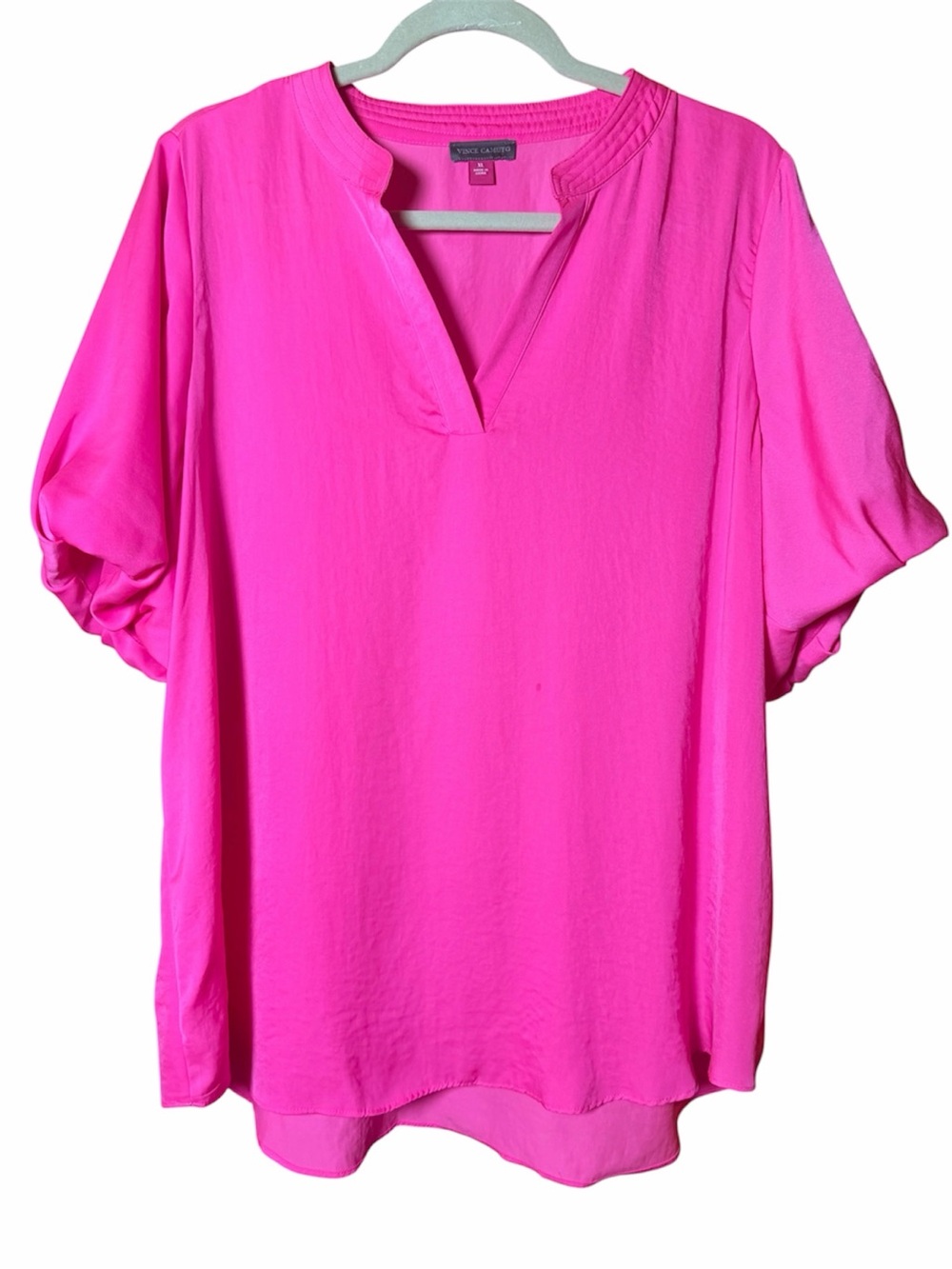 Vince Camuto Top With Balloon Sleeves and a Split V-Neckline. Bright Pink. XL